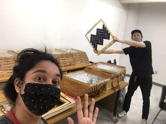 Deluxe Window Solar Charger Instructions